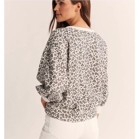 Abercrombie Puffed Sleeve Cropped Sweatshirt NWOT - Picture 4 of 13